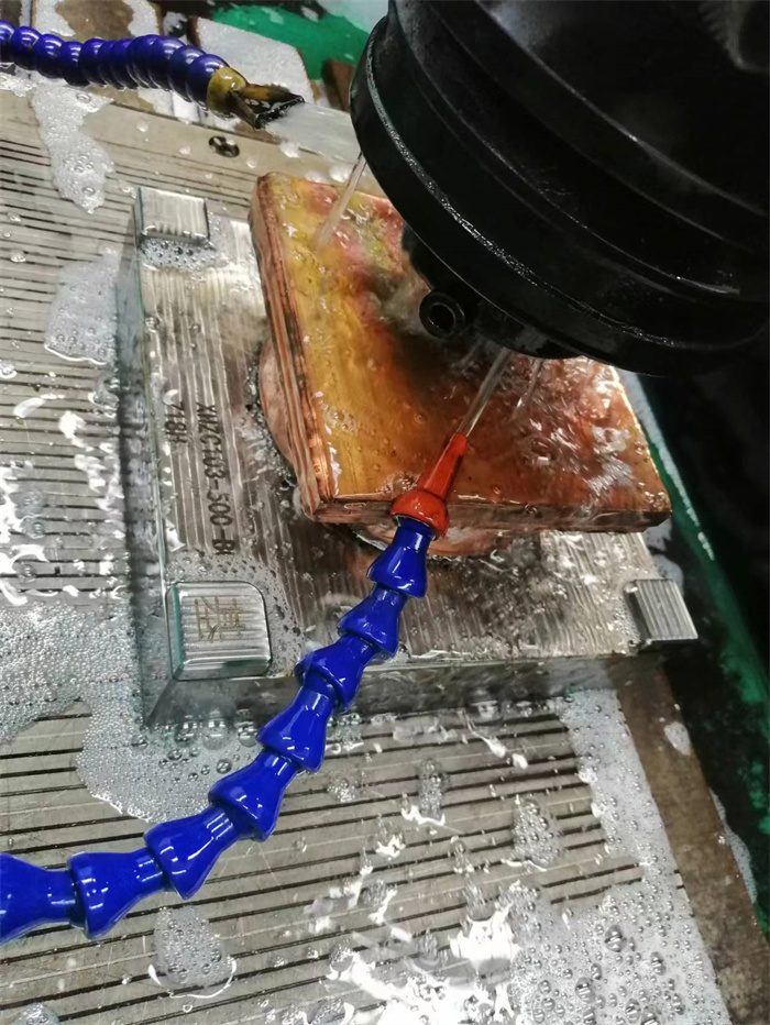 模具电火花加工